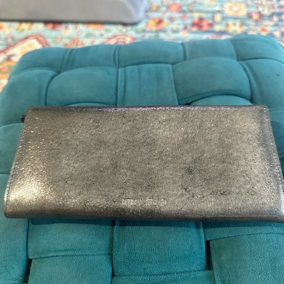 Miu Miu Metallic Silver Bow-Trim Continental Wallet - Picture 2 of 11